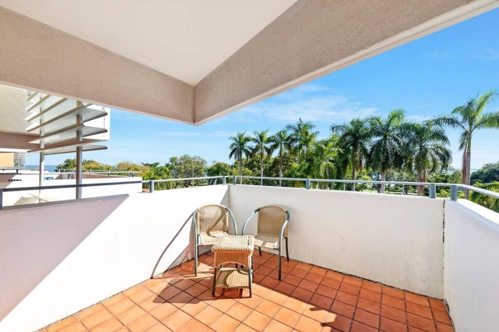 'Towering Palms' Resort-Style Apartment With A Separate Studio Darwin Exterior foto