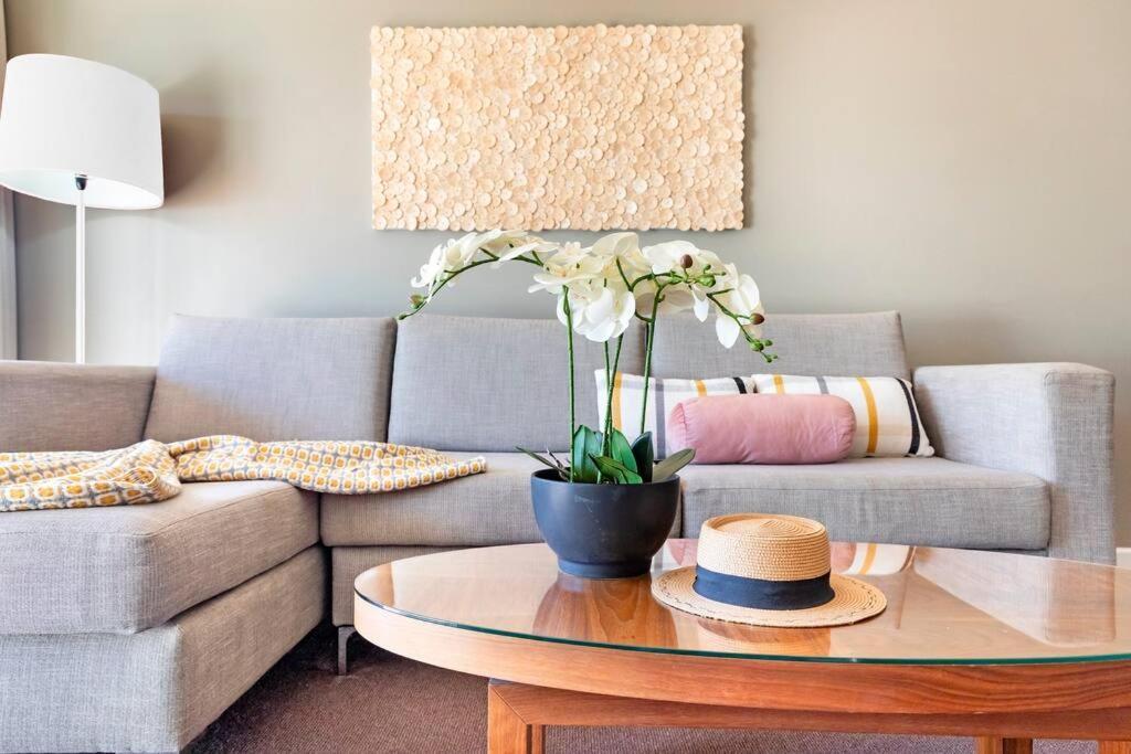 'Towering Palms' Resort-Style Apartment With A Separate Studio Darwin Exterior foto